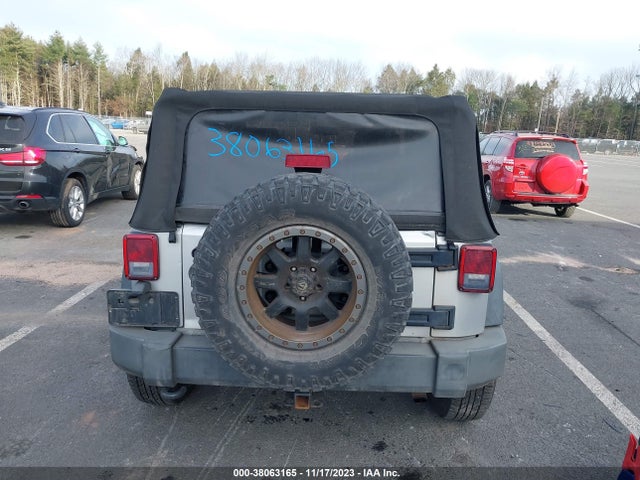 2009 JEEP WRANGLER X VIN: 1J4FA24149L730697