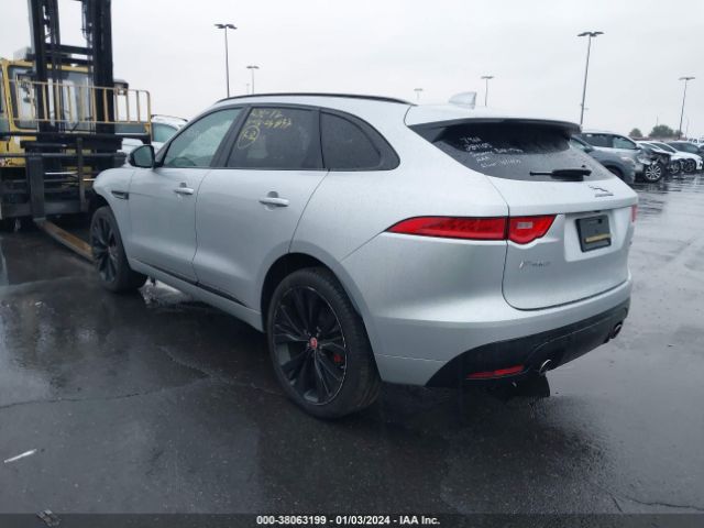 2017 JAGUAR F-PACE SADCM2BV1HA093238 Photo 2