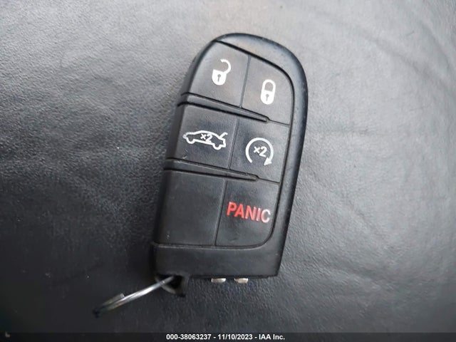 Chrysler 300 Limited 2016 2C3CCARG0GH220467 Image 11