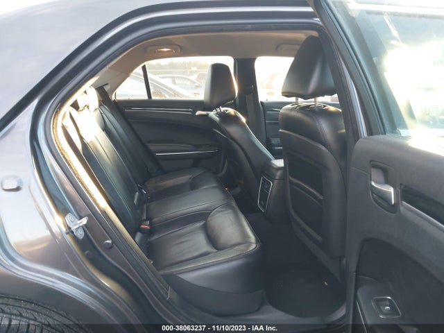 Chrysler 300 Limited 2016 2C3CCARG0GH220467 Image 8