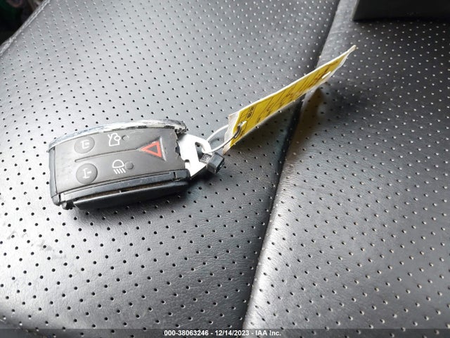 2010 JAGUAR XF SAJWA0GB5ALR63718 Photo 10
