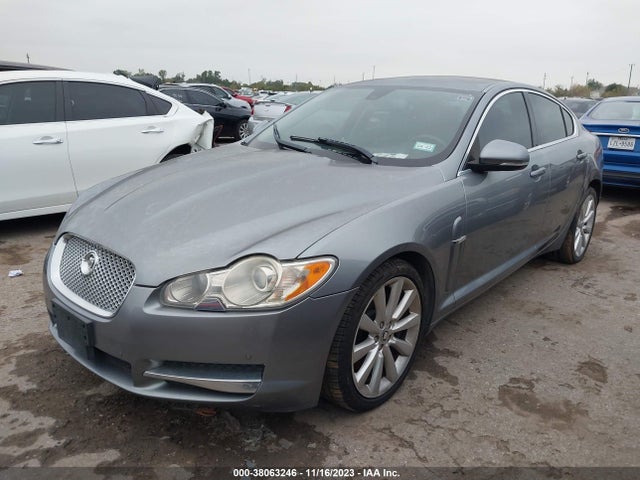 2010 JAGUAR XF SAJWA0GB5ALR63718 Photo 1