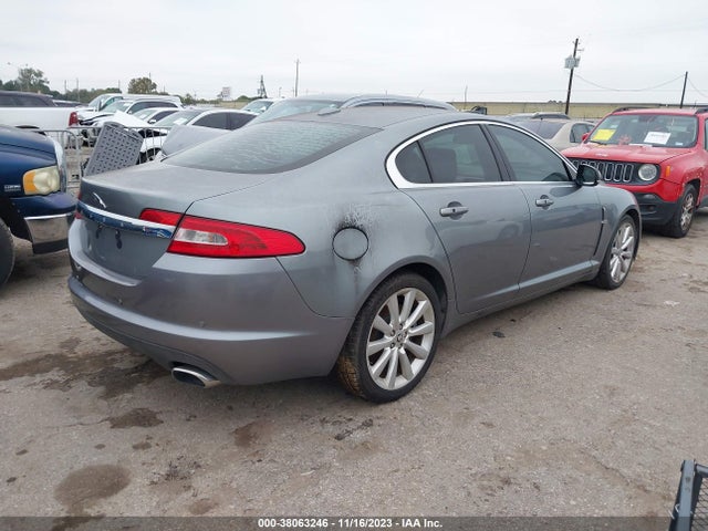 2010 JAGUAR XF SAJWA0GB5ALR63718 Photo 3