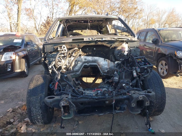 Chevrolet Suburban Lt 2019 1GNSKHKC1KR376768 Image 13