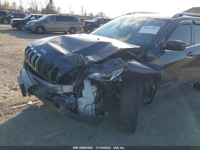 1C4PJMDB6HW511932 Jeep Cherokee Limited 4x4
