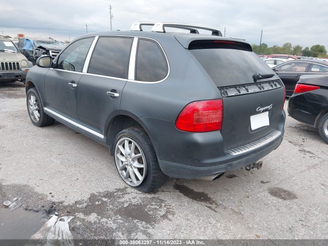 2004 PORSCHE CAYENNE WP1AB29P04LA61037 Photo 2