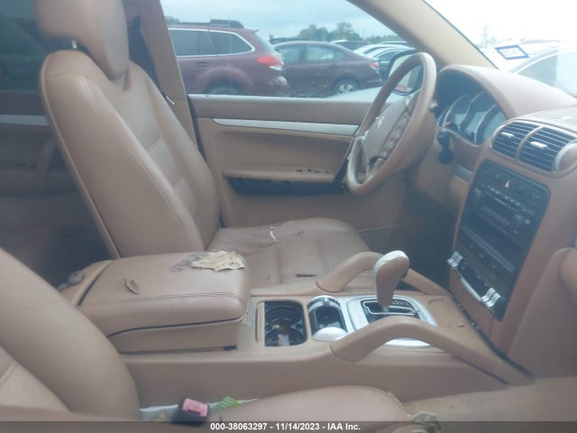 2004 PORSCHE CAYENNE WP1AB29P04LA61037 Photo 4