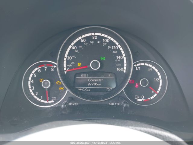 3VWF17AT0GM638147 Volkswagen Beetle 1.8t Classic