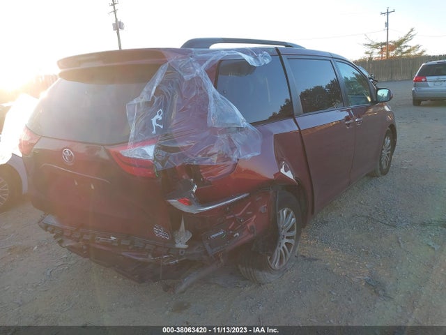 2017 TOYOTA SIENNA XLE 8 PASSENGER VIN: 5TDYZ3DC1HS788262