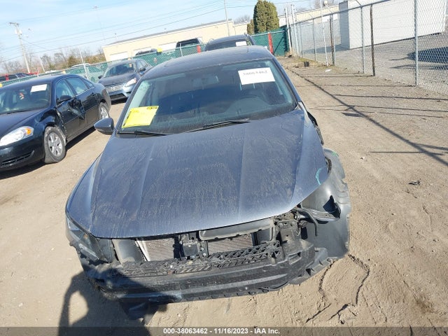 1VWBS7A33GC038977 Volkswagen Passat 1.8t Se