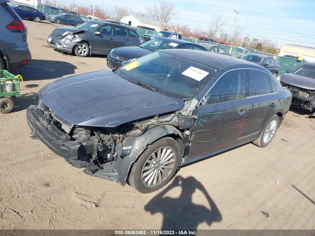 1VWBS7A33GC038977 Volkswagen Passat 1.8t Se