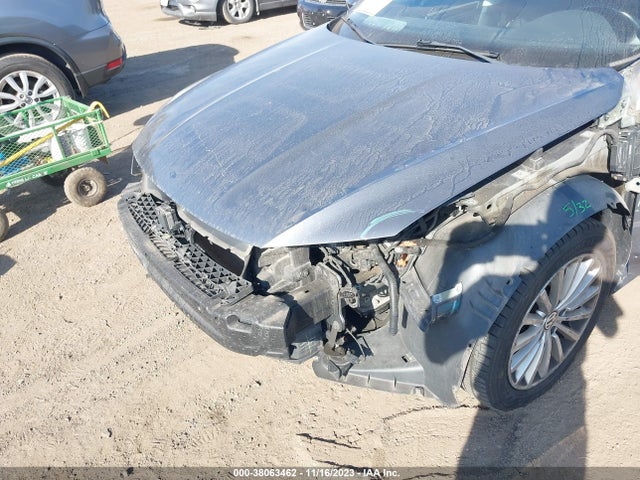 1VWBS7A33GC038977 Volkswagen Passat 1.8t Se