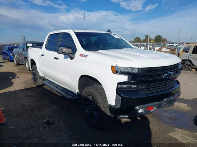 2019 3GCPYFED2KG135145 main image