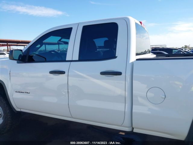 1GT21XEG0FZ113830 GMC SIERRA 2500HD