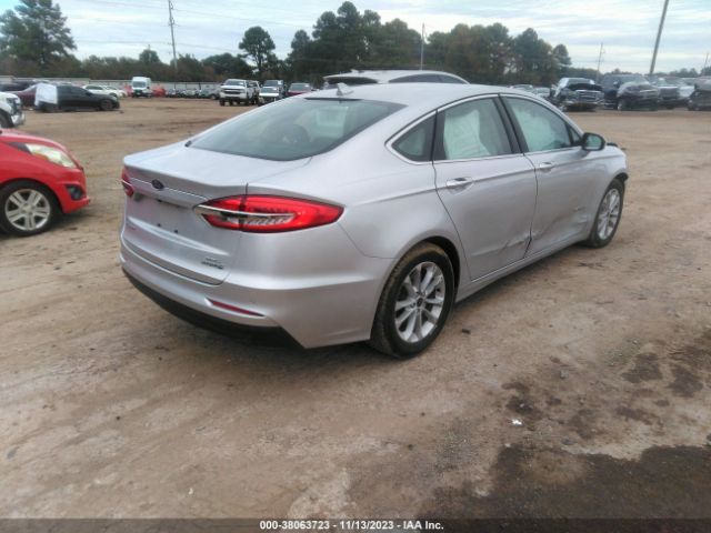 3FA6P0MU6KR165403 Ford Fusion Hybrid Sel