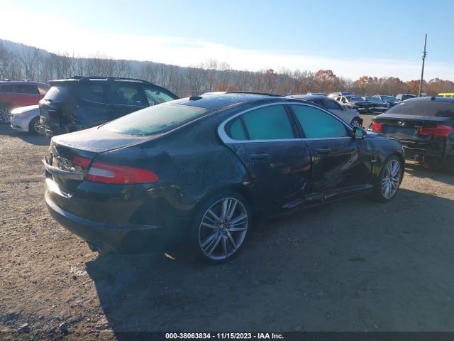2011 JAGUAR XF SAJWA0HE7BMR95607 Photo 3