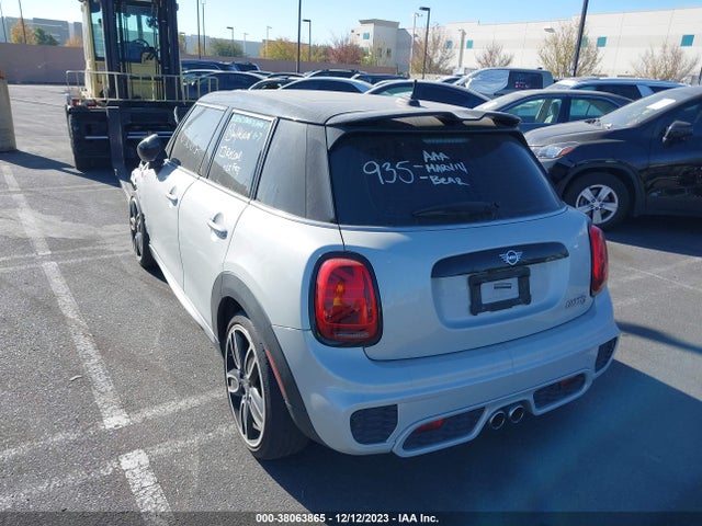 2021 MINI HARDTOP WMWXU9C07M2N02935 Photo 2