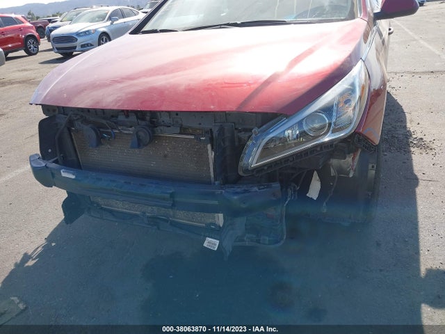 2015 HYUNDAI SONATA SE VIN: 5NPE24AF1FH106723