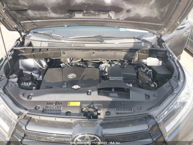 Toyota Highlander Se 2018 5TDJZRFH4JS552482 Image 10