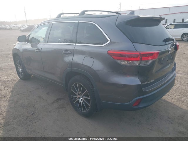 Toyota Highlander Se 2018 5TDJZRFH4JS552482 Image 3