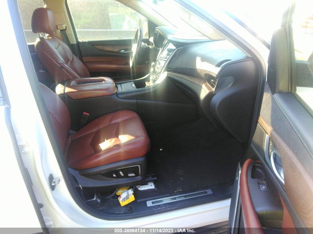 1GYS4BKJ6JR357950 Cadillac Escalade Luxury