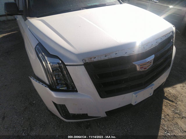 1GYS4BKJ6JR357950 Cadillac Escalade Luxury
