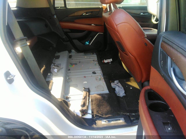 1GYS4BKJ6JR357950 Cadillac Escalade Luxury