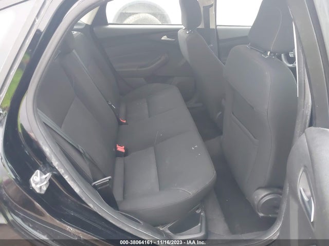 2018 FORD FOCUS SE VIN: 1FADP3FE3JL311851