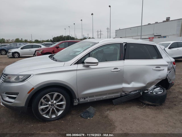 2016 LINCOLN MKC SELECT VIN: 5LMCJ2C95GUJ05676
