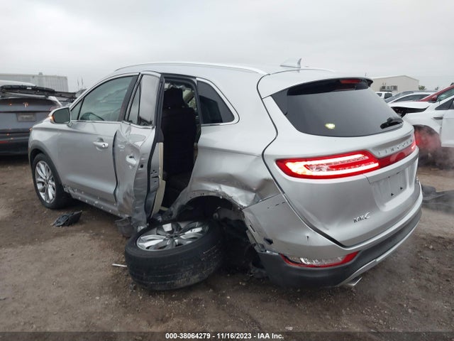 2016 LINCOLN MKC SELECT VIN: 5LMCJ2C95GUJ05676