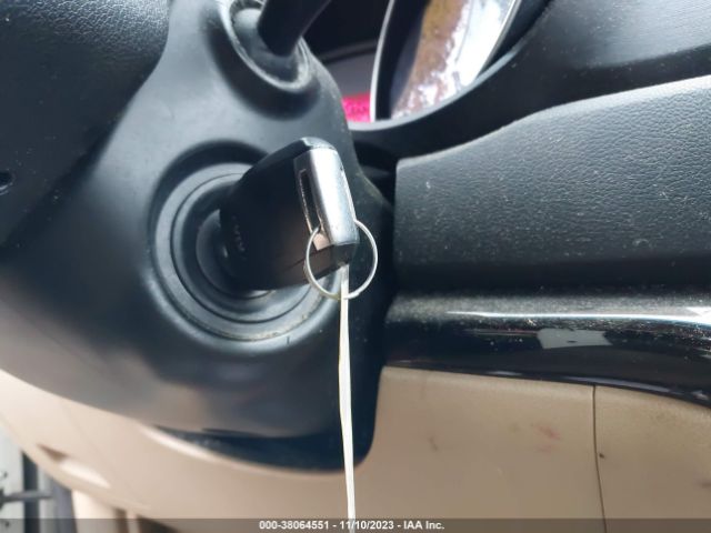 KNDMB5C16F6068595 KIA SEDONA LX