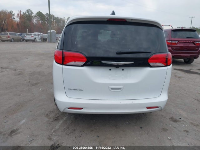 2C4RC1CG5NR226500 Chrysler Voyager Lx