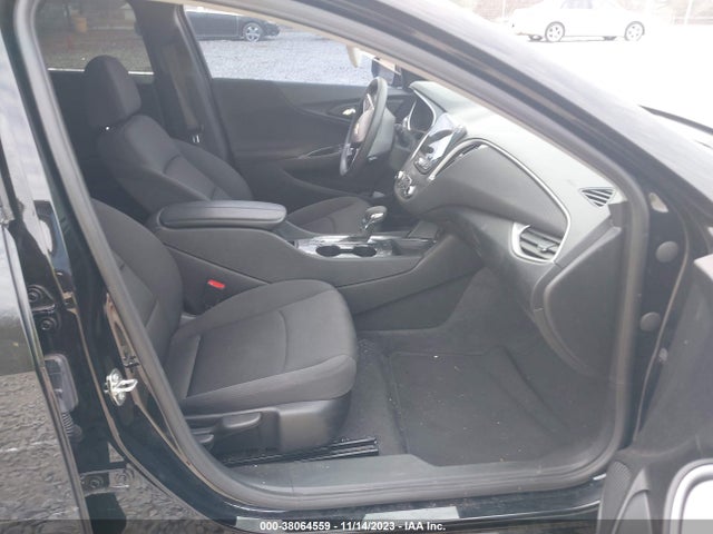 1G1ZD5ST3PF142228 Chevrolet Malibu Fwd 1lt