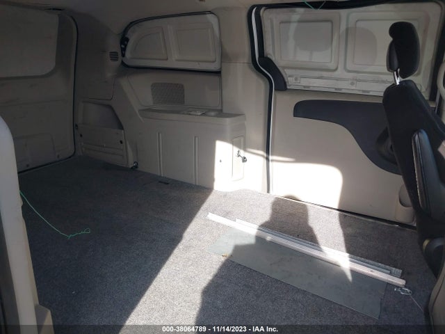2C4JRGAG2ER283898 RAM Cargo Van Tradesman