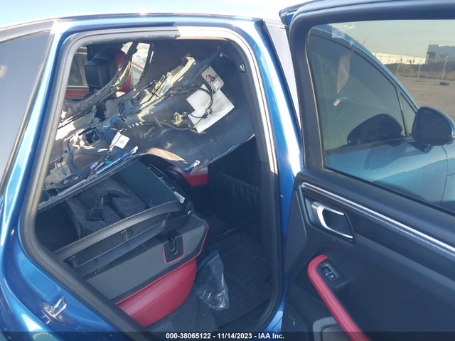 2018 PORSCHE MACAN WP1AG2A5XJLB62075 Photo 7