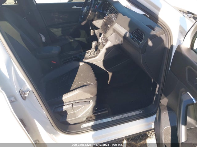 2021 VOLKSWAGEN TIGUAN 2.0T SE R-LINE BLACK/2.0T SEL/2.0T SE VIN: 3VV2B7AX5MM136703