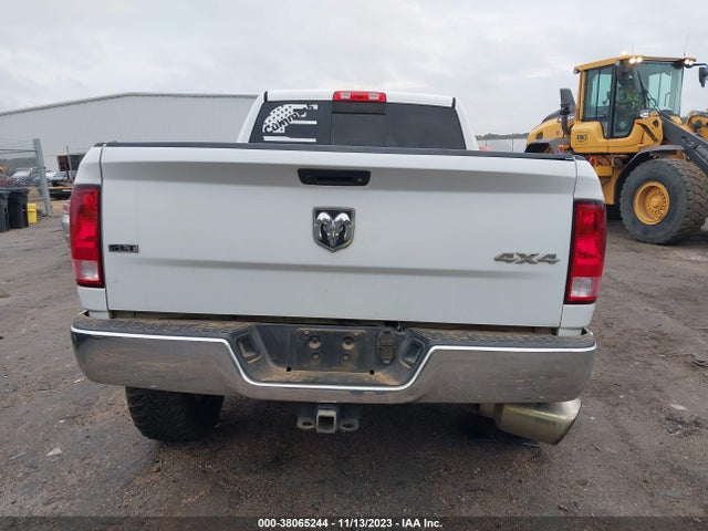 2016 RAM 2500 SLT VIN: 3C6UR5DL3GG162016