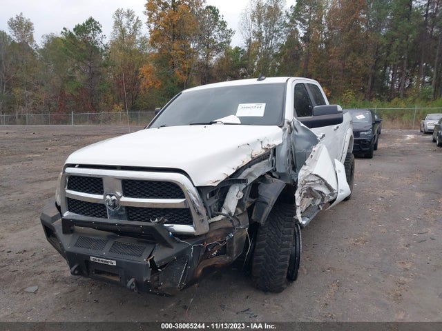 2016 RAM 2500 SLT VIN: 3C6UR5DL3GG162016