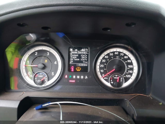 2016 RAM 2500 SLT VIN: 3C6UR5DL3GG162016