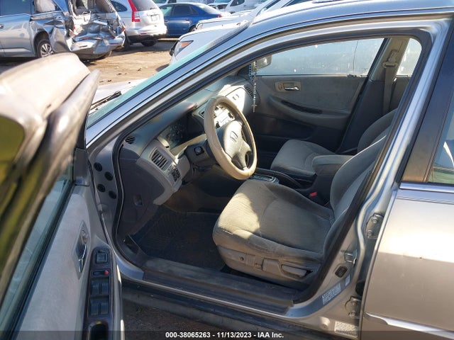 2002 HONDA ACCORD SDN SE VIN: 1HGCG56742A090813