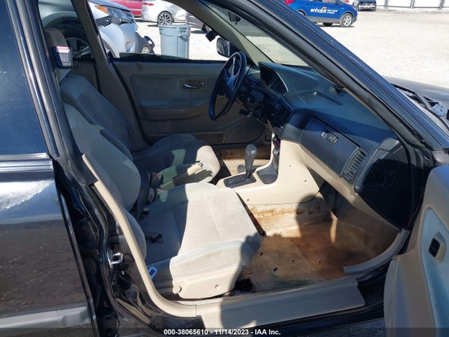 1992 ACURA INTEGRA LS VIN: JH4DB1651NS006386
