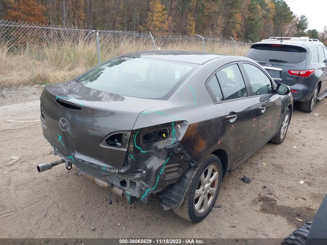 2011 MAZDA MAZDA3 I TOURING VIN: JM1BL1VF7B1464032