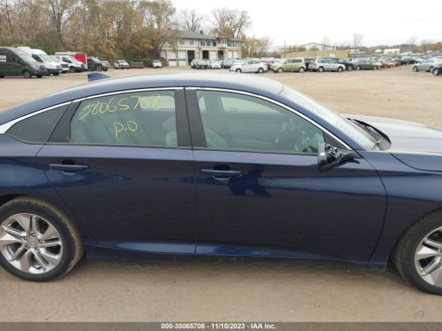 1HGCV1F16JA101402 Honda ACCORD LX