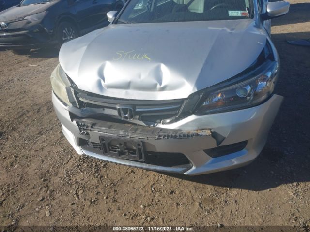 1HGCR2F38EA213359 Honda Accord Sedan Lx