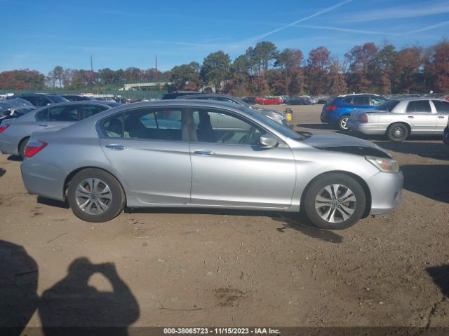 1HGCR2F38EA213359 Honda Accord Sedan Lx