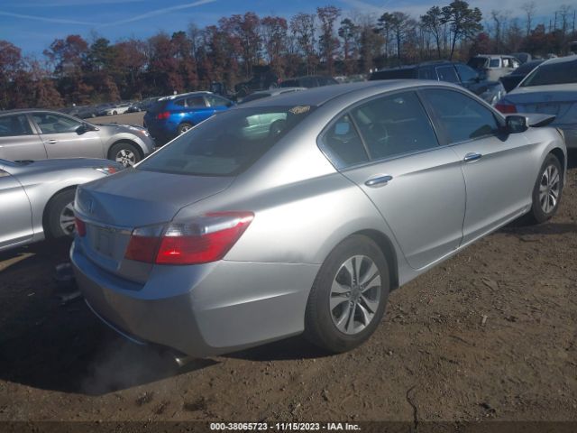 1HGCR2F38EA213359 Honda Accord Sedan Lx