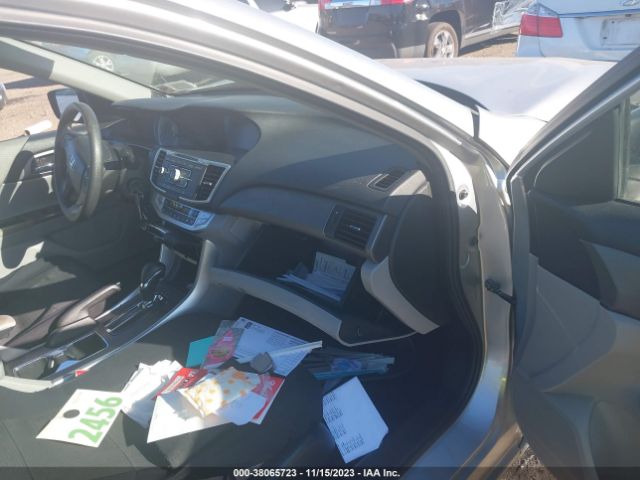 1HGCR2F38EA213359 Honda Accord Sedan Lx