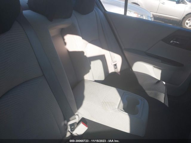 1HGCR2F38EA213359 Honda Accord Sedan Lx