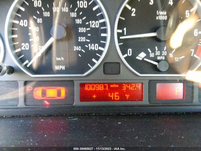 2005 BMW 330I VIN: WBAEV53435KM42928