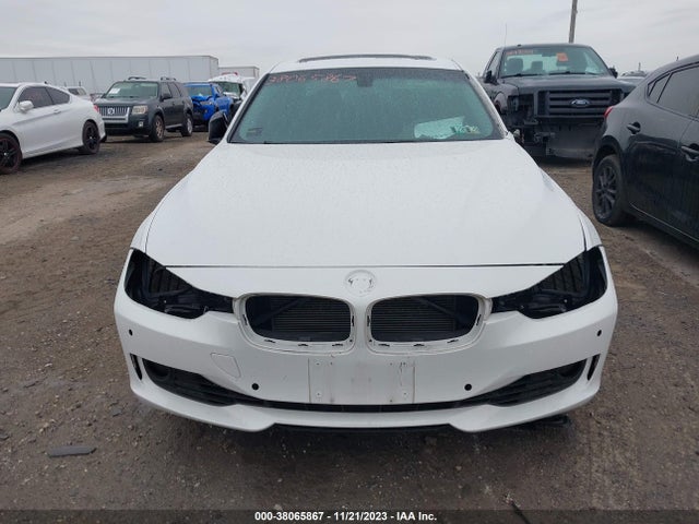 BMW 328i Xdrive 2014 WBA3B5G51ENS08675 Image 12